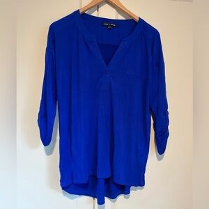 Cable & Gauge Blue 3/4 Sleeve Knit Top
